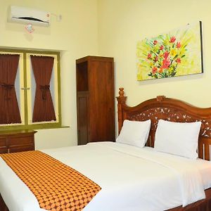 The Kresna Hotel